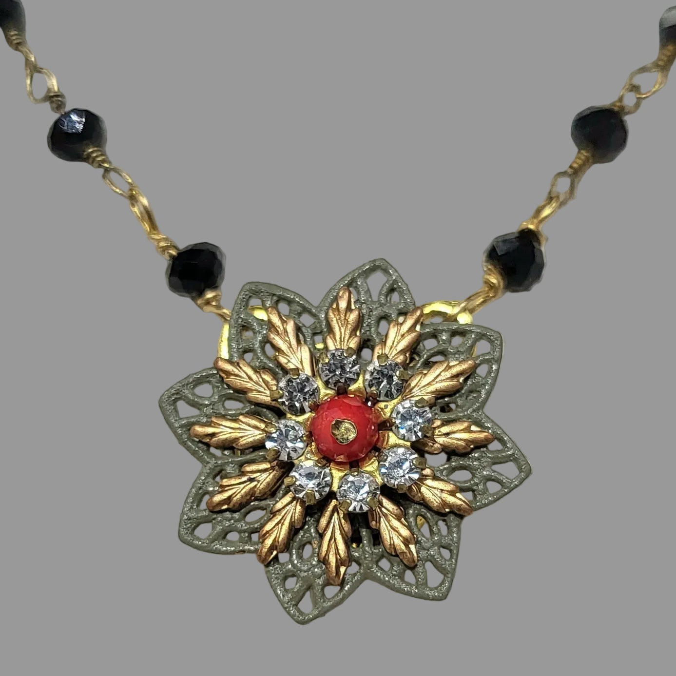 Frida Pendant: Olive