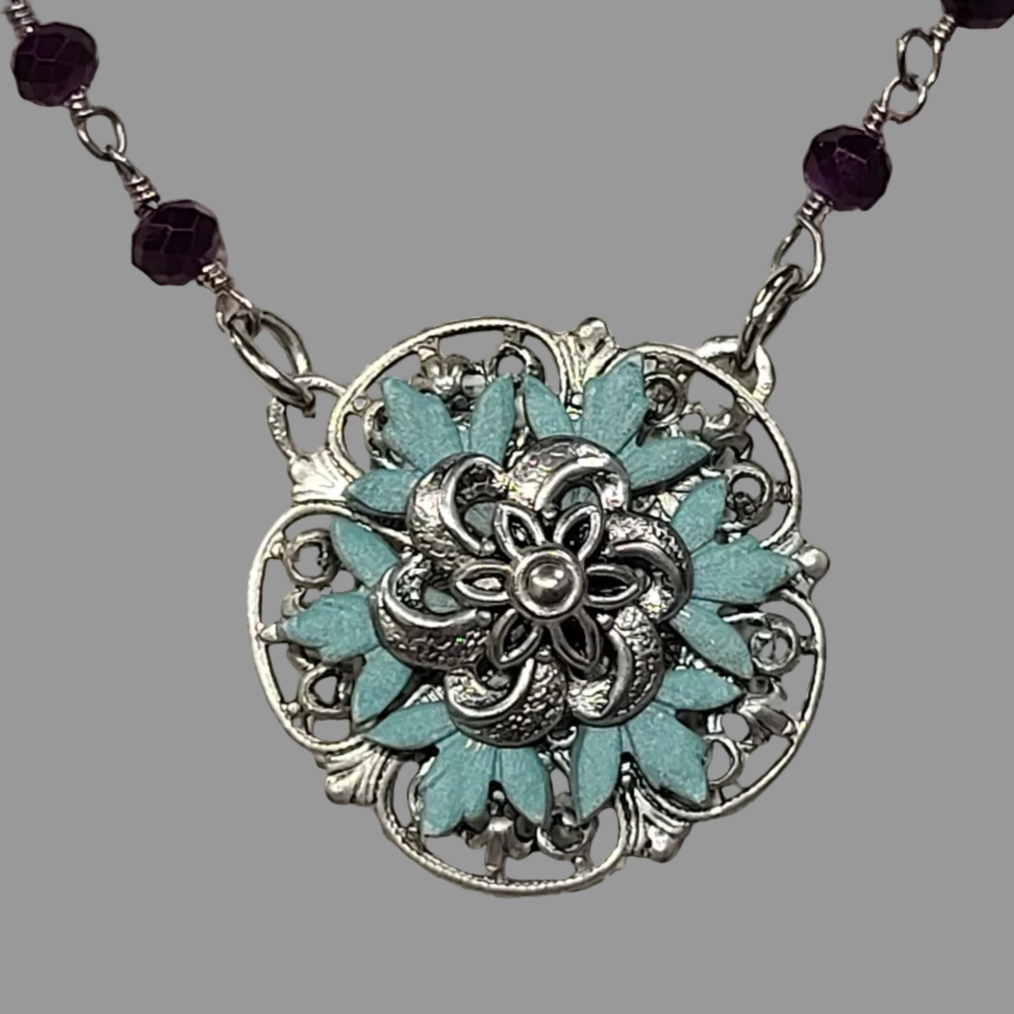 Frida Pendant: Baroque