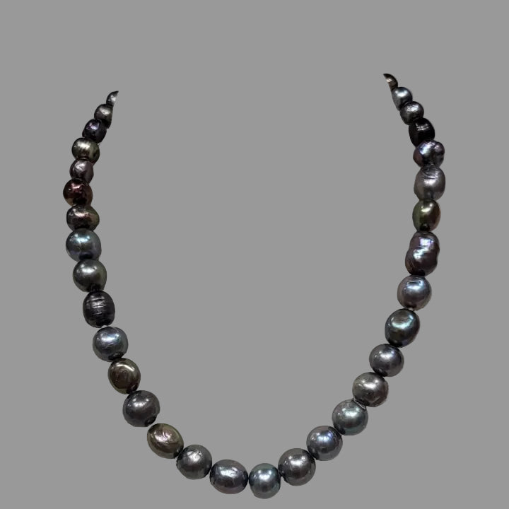 Classic strand of black pearls