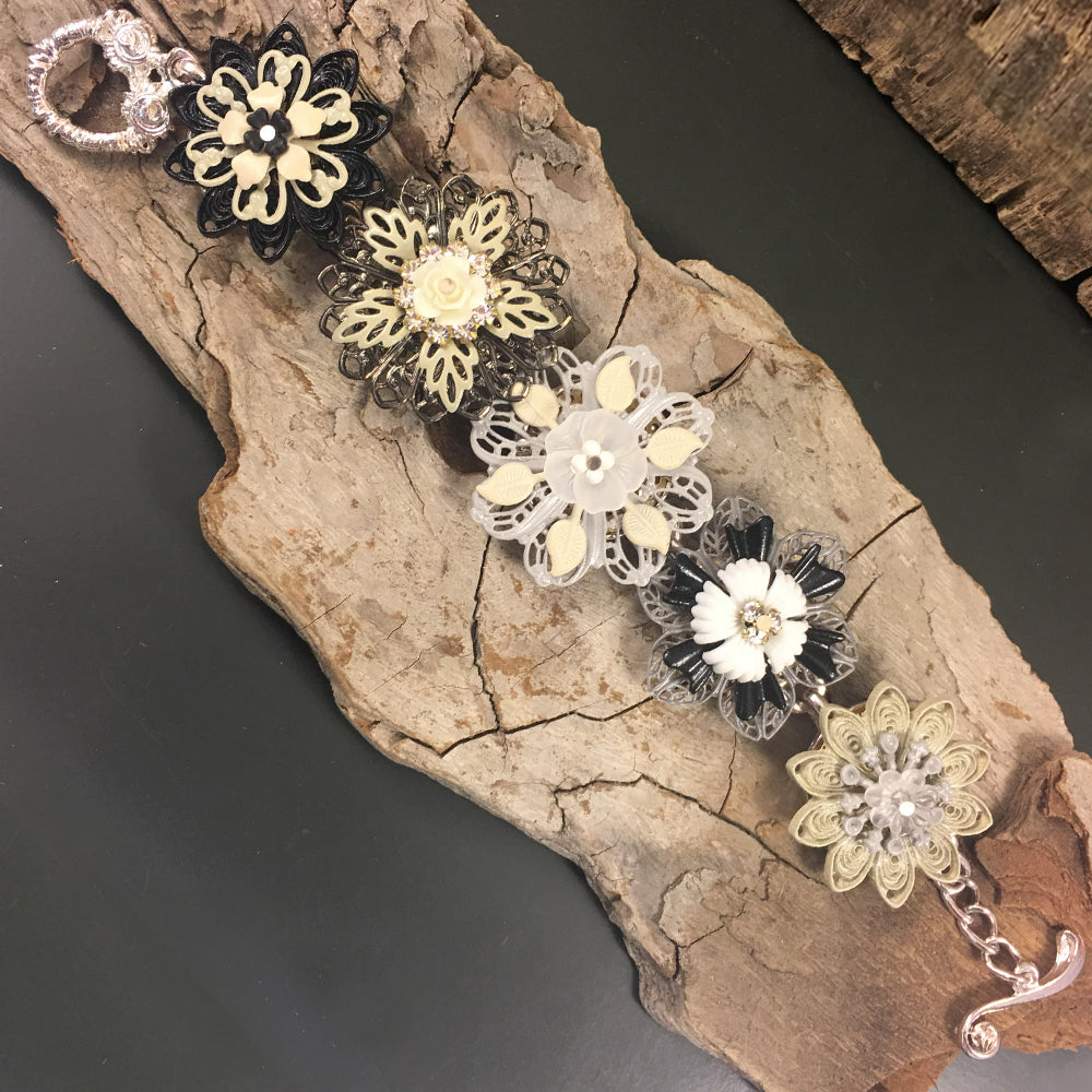 Black & White 5 link Bracelet