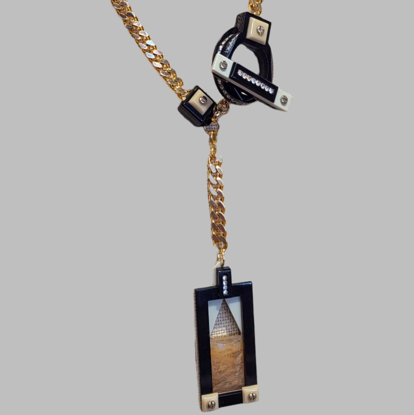 Acrylic Toggle Front pendant