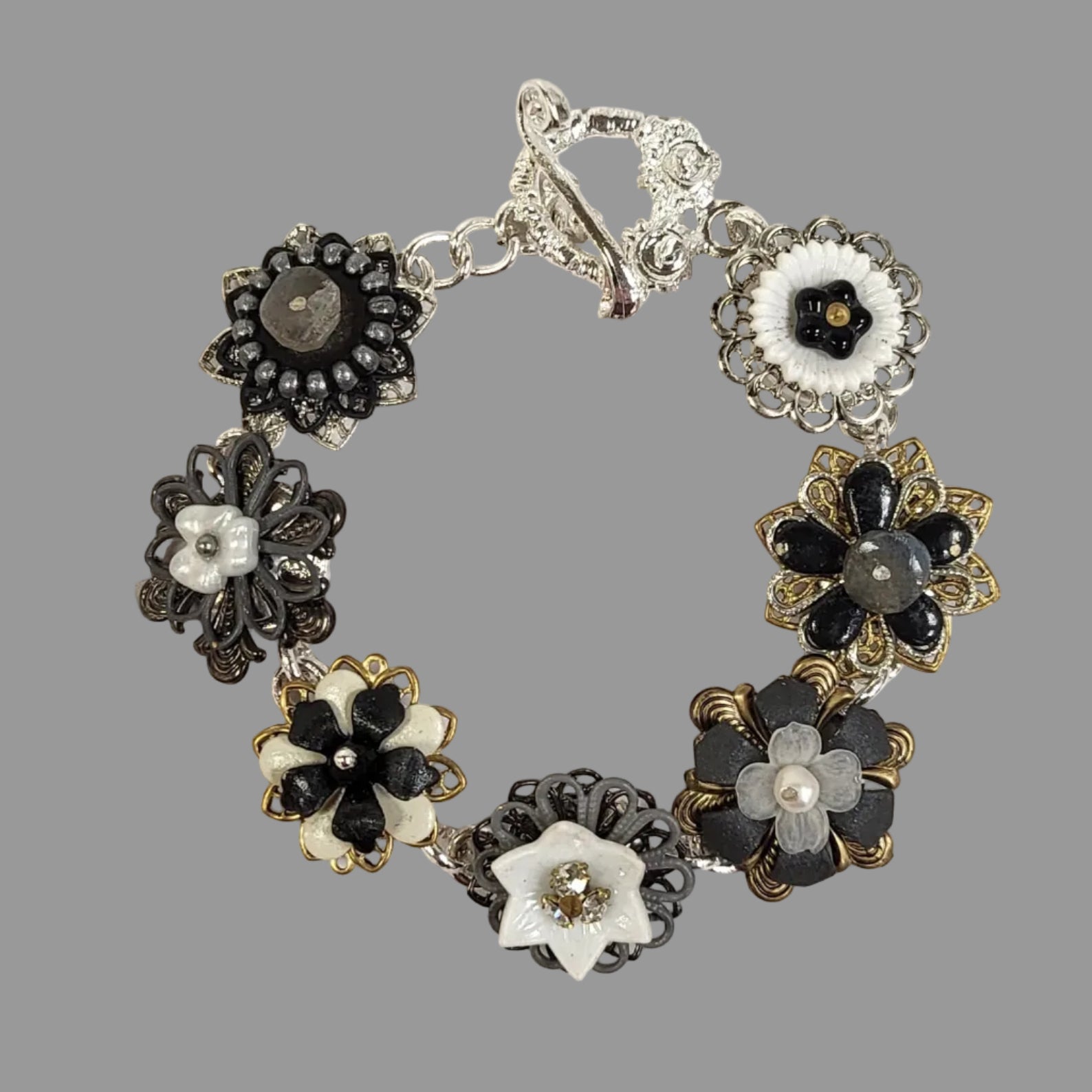 Black/White link bracelet