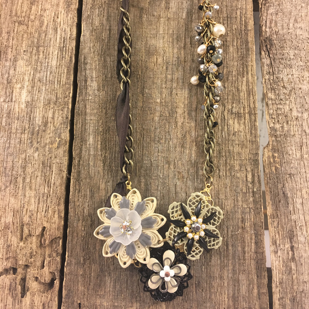 Charm - Black & White Necklace