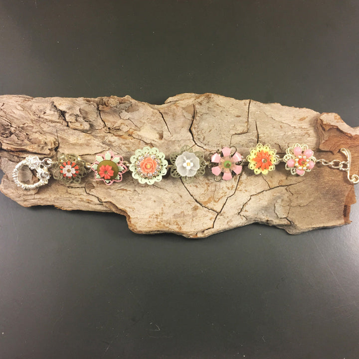 Orchid 7 link Bracelet